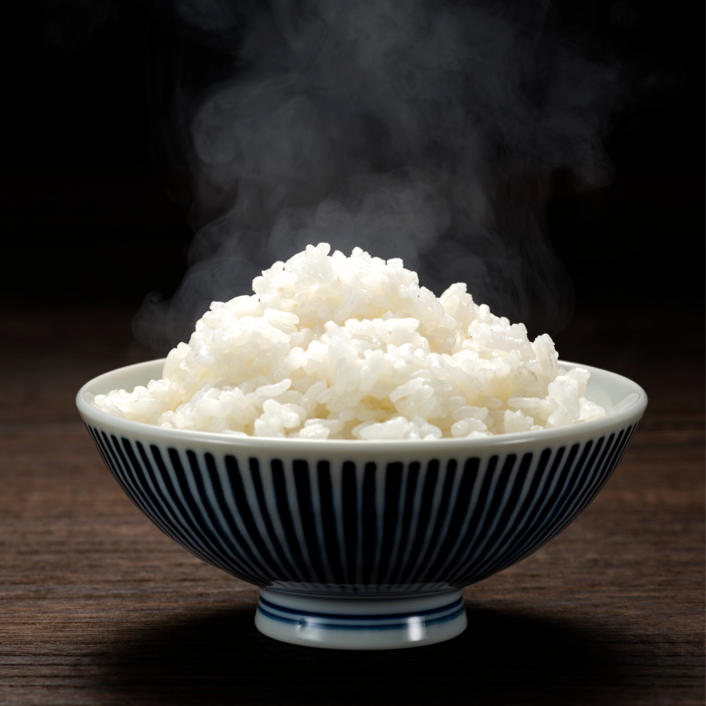 新潟県産の魚沼コシヒカリ、瑞々しく輝く粒々が特徴の日本一のお米